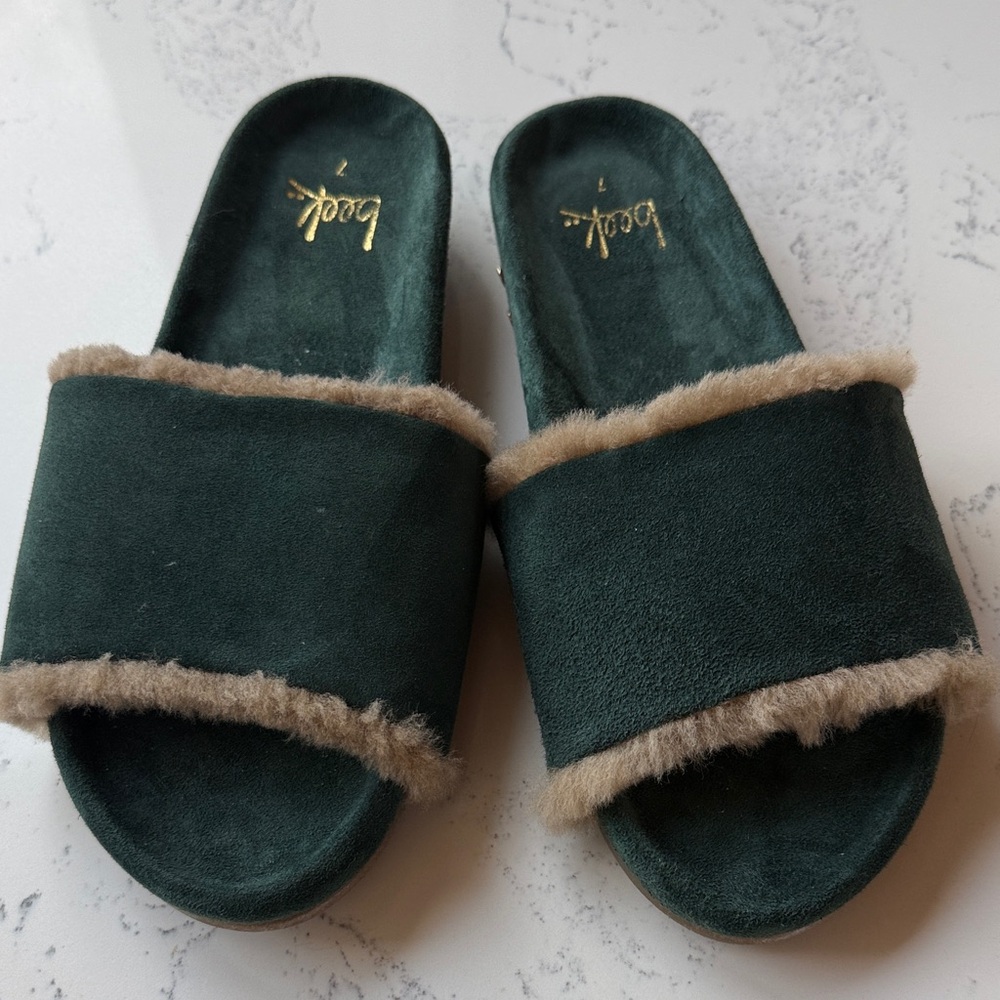 BEEK Gallito Shearling Slide Sandals in Color Green Ivy Womens Size 7